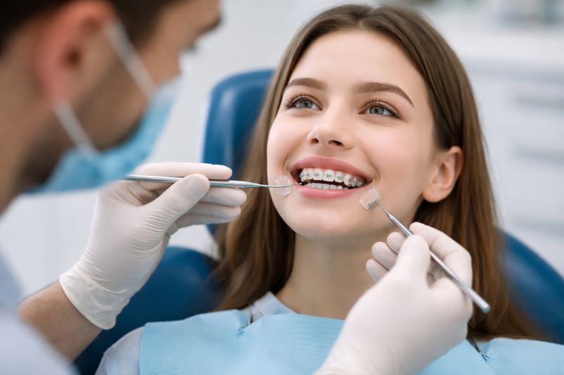 Керамические брекеты: эстетичное решение для безупречной улыбки