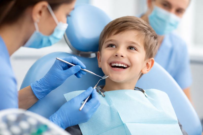 Детская стоматология: почему так важно начинать уход за зубами с раннего возраста